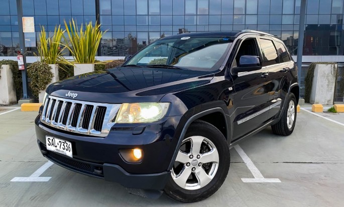 Jeep Grand Cherokee Laredo