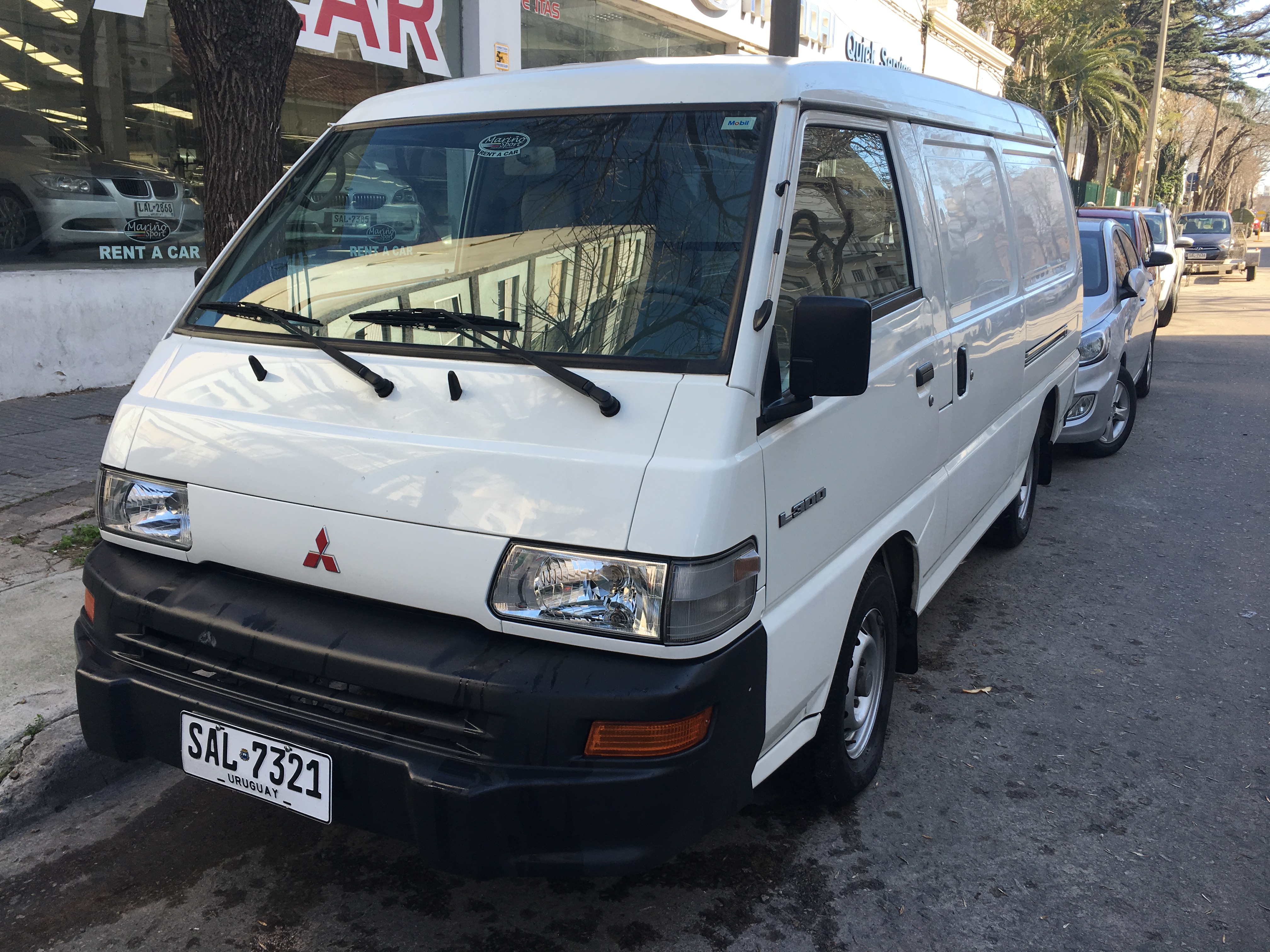 Mitsubishi L300 Furgón